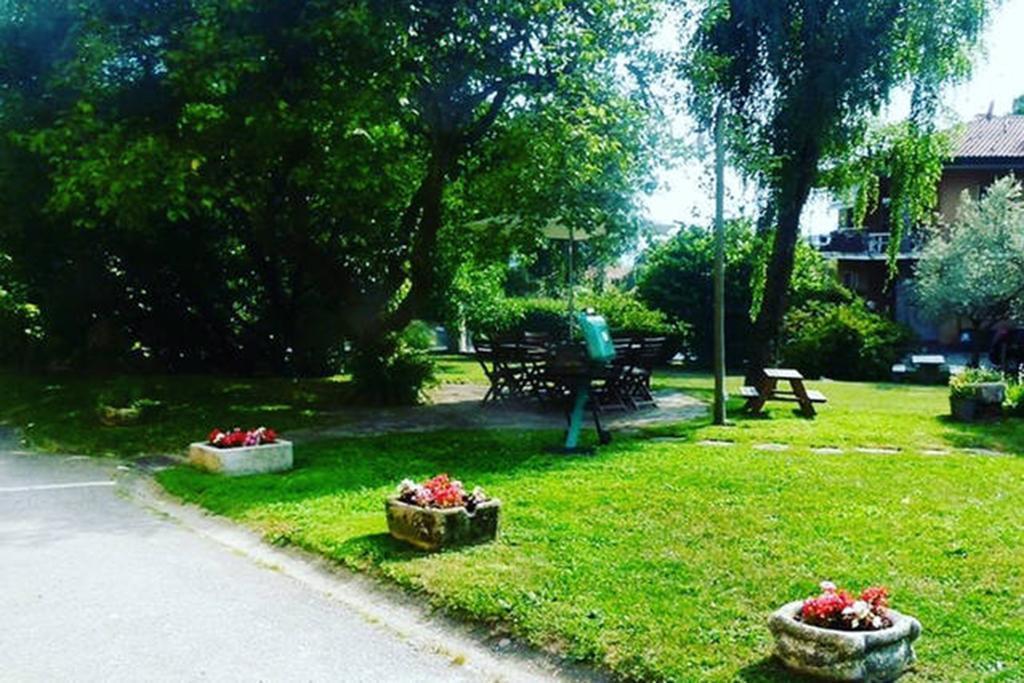 Apartment Piccolo Borgo Castelveccana Eksteriør bilde